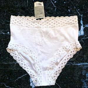 🇨🇭Hanro of Switzerland Scallop Lace Full Briefs